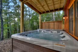 Rusty Nail | Fire Pit | Hot Tub - Image 2