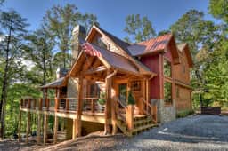 Rusty Nail | Fire Pit | Hot Tub - Image 3