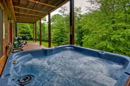 Sugar Creek Retreat-Hot Tub,Creek Front,Pool Table - Image 4