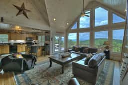 Champagne Chalet- MTN Views, Hot Tub, Secluded - Image 4