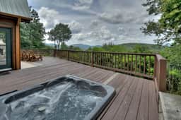 Champagne Chalet- MTN Views, Hot Tub, Secluded - Image 3