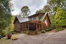 Fade Away on Fightingtown- Hot Tub, Creekside - Image 2