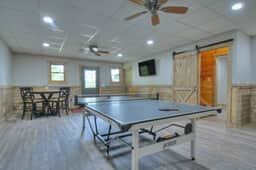 Hawks Hideaway |Mtn View|Fire Pit |Ping Pong Table - Image 3