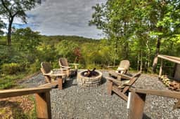 Blueberry Hill- Fire Pit, MTN Views, Grill - Image 4