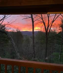 Mountain View Retreat | Fire Pit | Mtn Views - Image 3