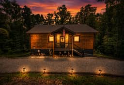 Squirrels Hideaway | Fire Pit | MTN Views - Image 2