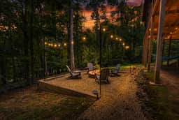 Squirrels Hideaway | Fire Pit | MTN Views - Image 2