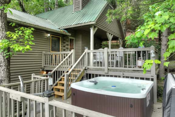 The Gracely Anne | Hot Tub | Firepit - Image 1