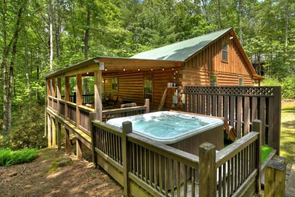 Morning Dew- Hot Tub | Fire Pit - Image 1