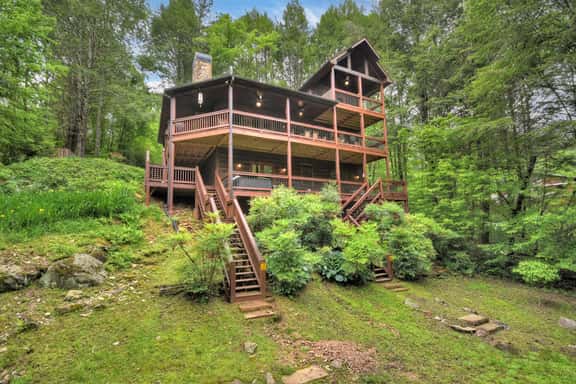 Go Fish | Creek Front | Pool Table | Fire Pit - Image 1