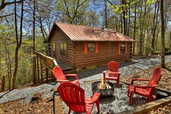 Mountain View Retreat | Fire Pit | Mtn Views - Image 1