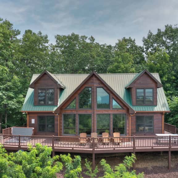 Champagne Chalet- MTN Views, Hot Tub, Secluded - Image 1