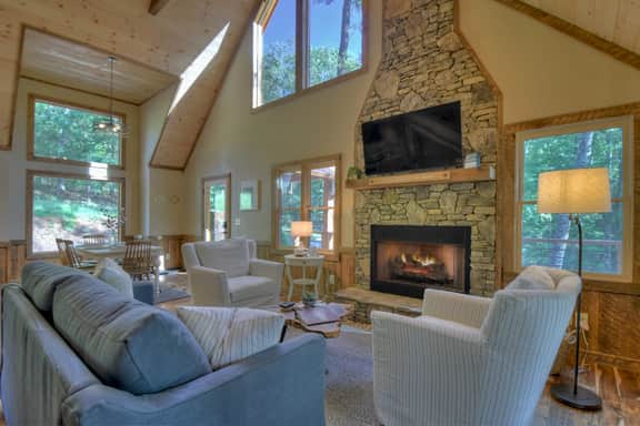 Rusty Nail | Fire Pit | Hot Tub - Image 5