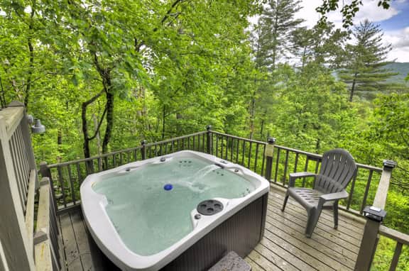 Cabin in Blue Ridge: Hot Tub|Fire Pit|Fooseball - Image 2
