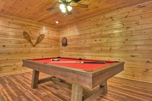 Three Cubs Cottage | Pet Friendly | Fire Pit | - Image 3
