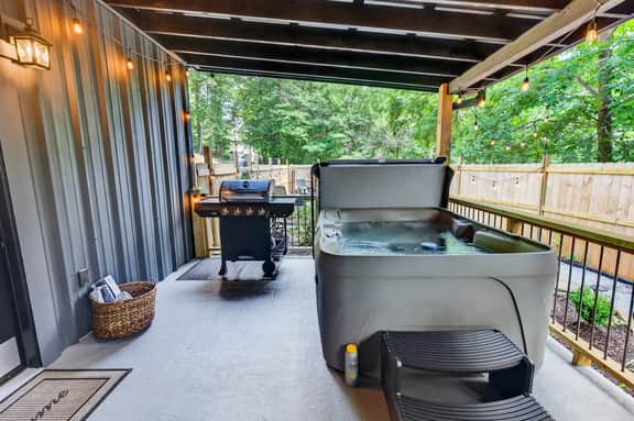 Hillside Hideaway | Fire pit, Hot Tub, & Grill - Image 3