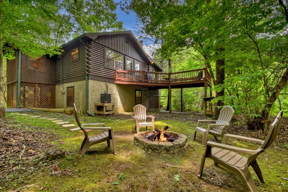 Gone Fish Inn| Creek Frontage| Hot Tub| Pool Table - Image 2
