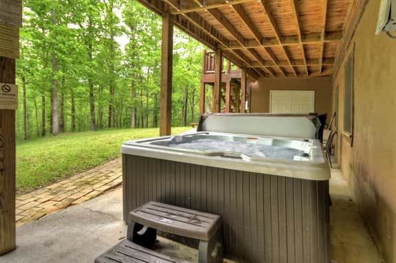 Hidden Creek- Trail to Creek, Hot Tub, Pool Table - Image 2