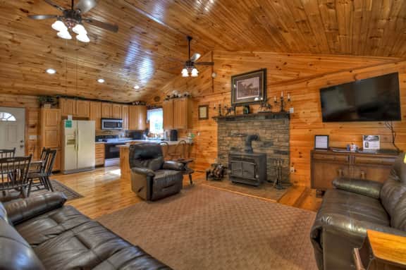 Campbell's Cozy Cabin- Fire Pit, Hot Tub, Grill - Image 4