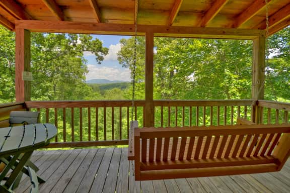 Bear Ridge Hideaway, Hot Tub, Pool Table, MTN View - Image 2
