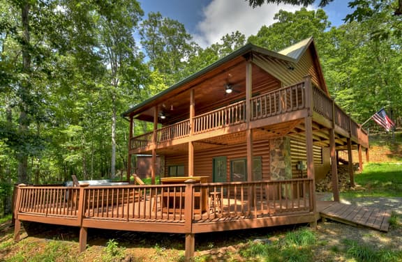 Luna Landing-Pet Friendly, Mtn Views, Hot Tub - Image 1