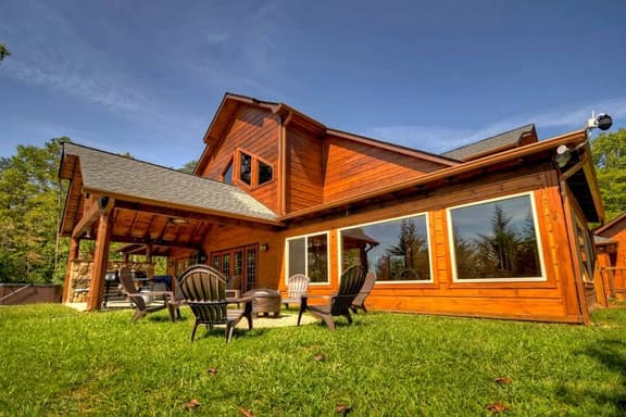 Fox Run Lodge- Hot Tub, Pool Table, Fire Pit - Image 1