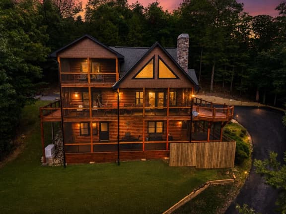 Shepherd's Sky View | MTN Views | Pool Table - Image 1