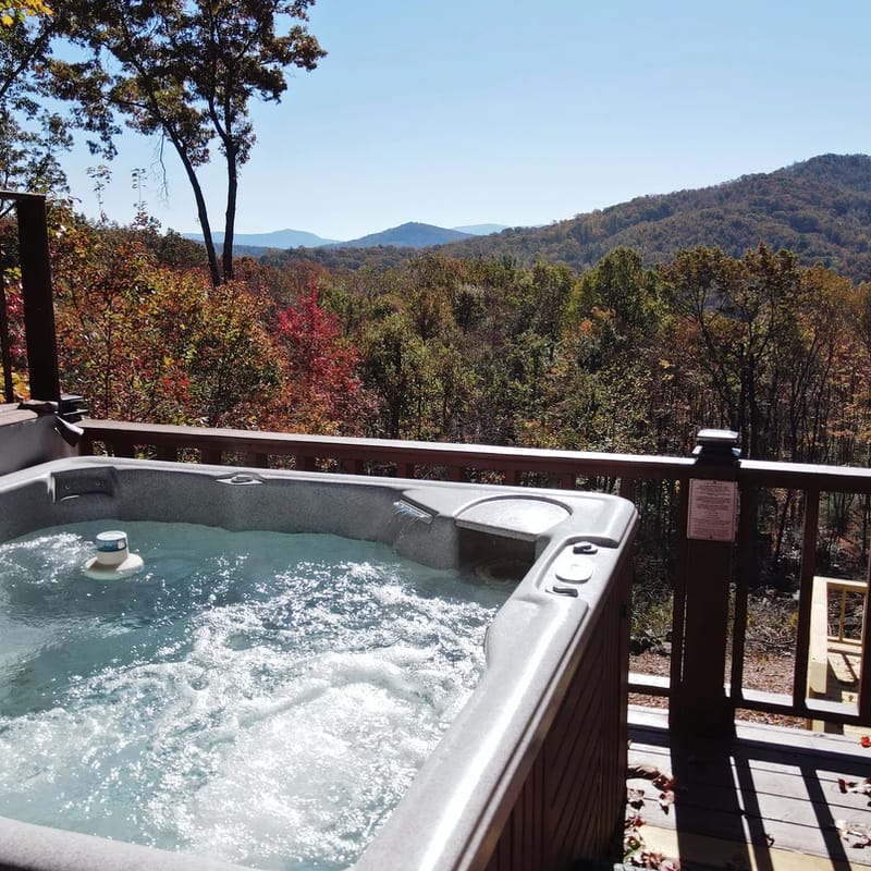 Beary Sweet- Hot Tub, MTN View