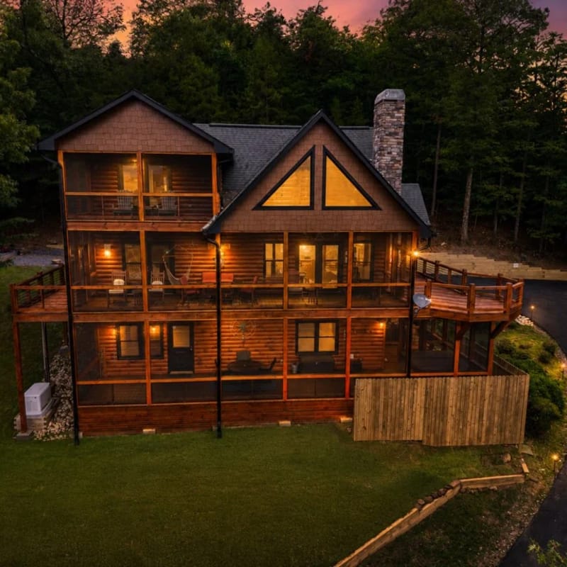 Shepherd's Sky View | MTN Views | Pool Table