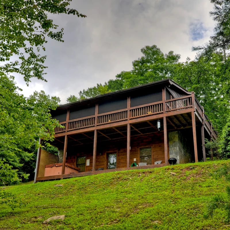 Sugar Creek Retreat-Hot Tub,Creek Front,Pool Table