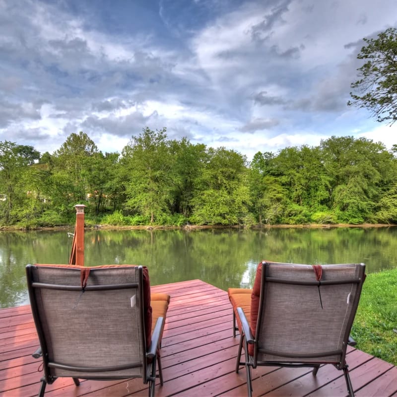 Ocoee River Retreat | Water Front | Deck on Water